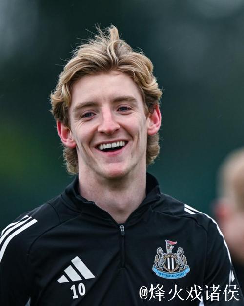 安东尼-戈登本赛季欧冠直接参与6球,纽卡队史仅 安东尼-戈登本赛季欧冠直接参与6球,纽卡队史仅